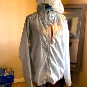 Light weight under armor jacket